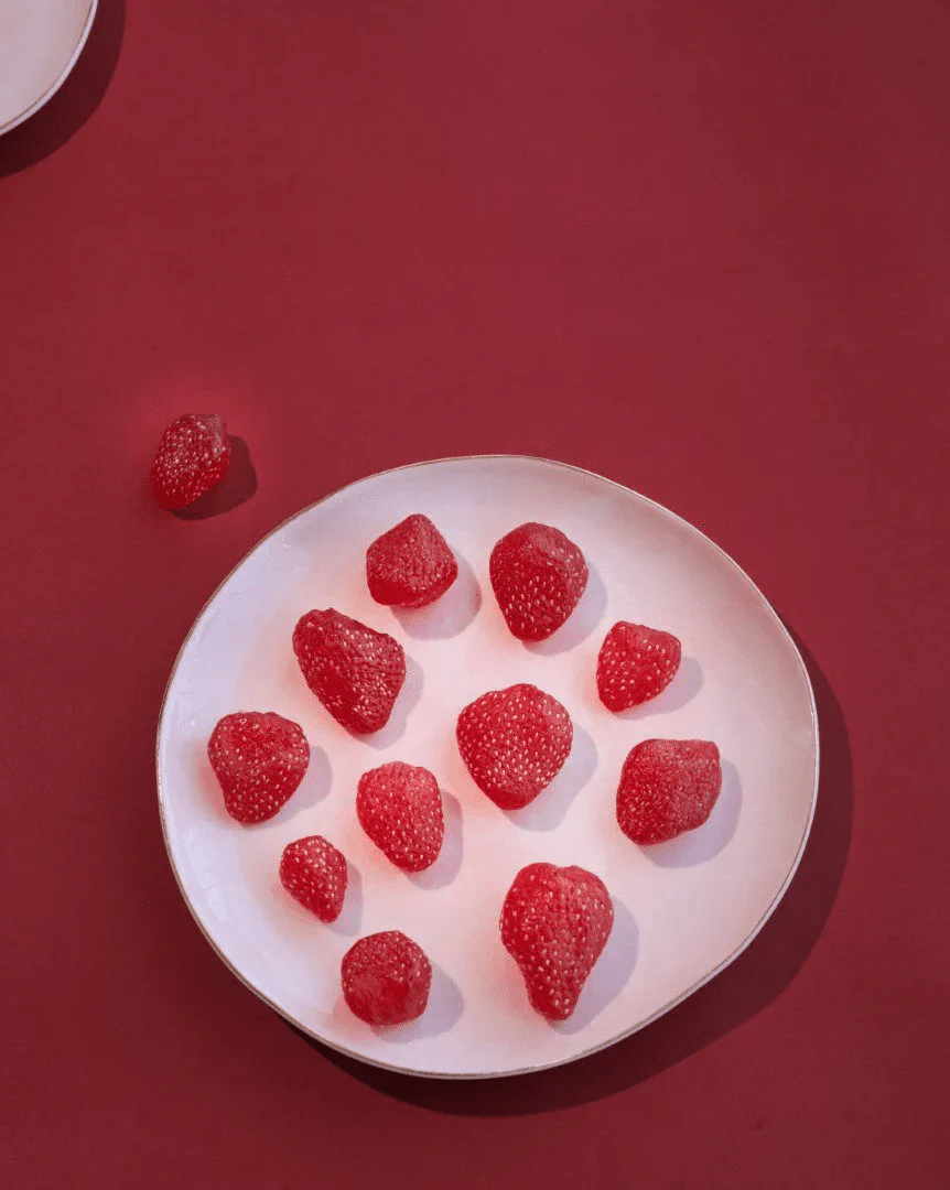 Exploring the Incredible Benefits of Dried Strawberries