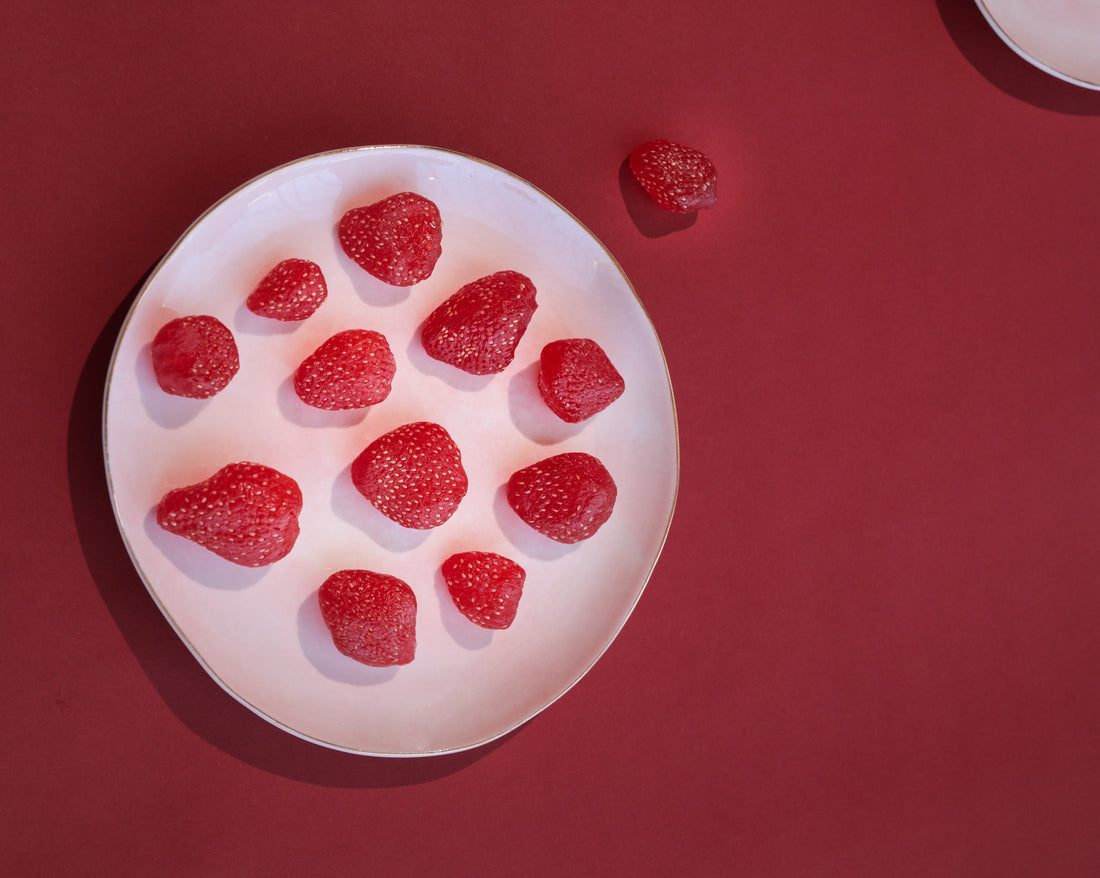 Exploring the Incredible Benefits of Dried Strawberries