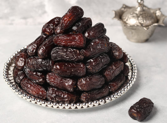 Safawi Dates: A Simple Journey from Farm to Food
