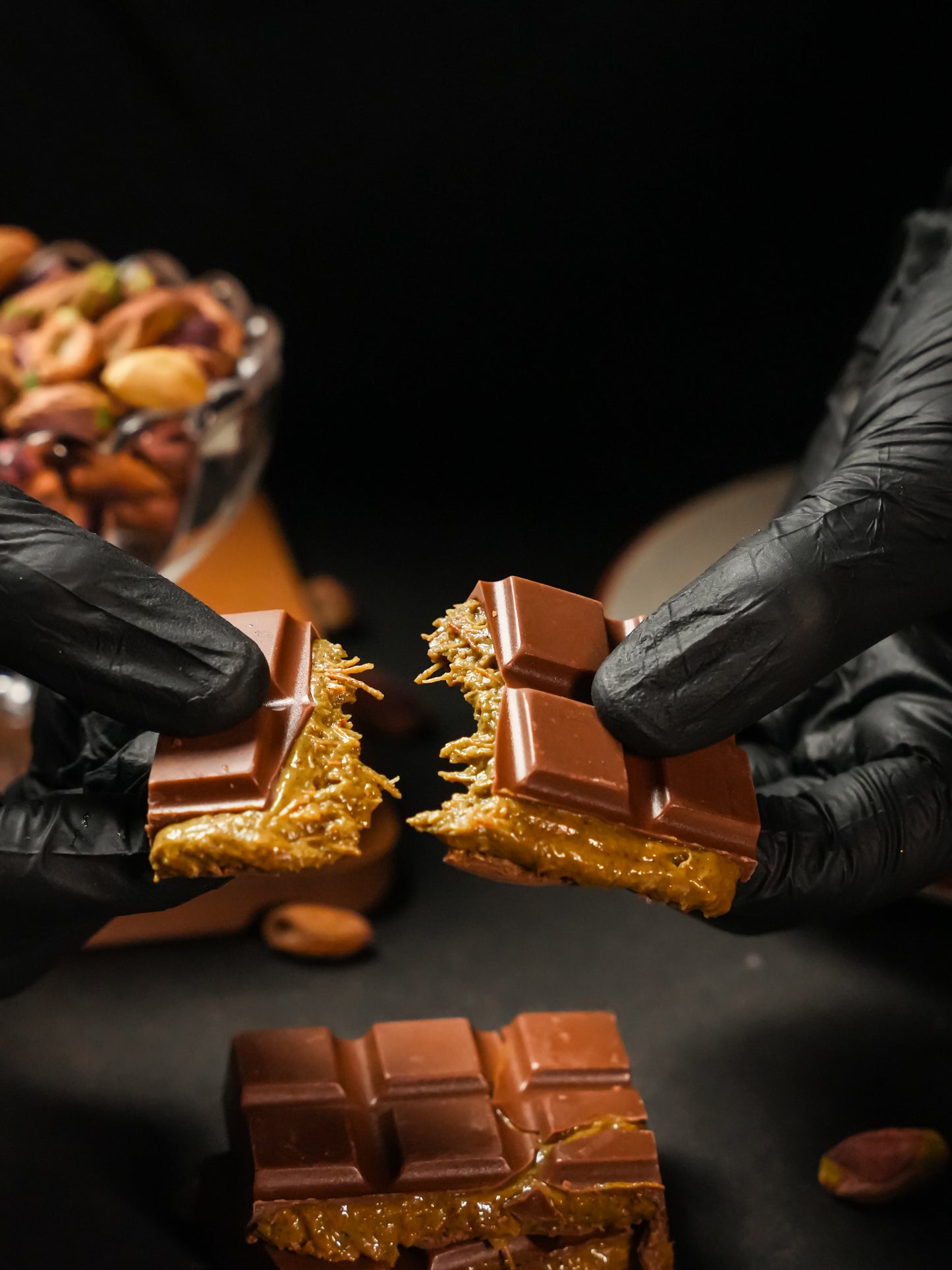 Dubai Knafeh Pistachio Chocolate - (1 Slab * 220gms)